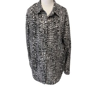 Chico's Women's Black/White Button Up Blouse Size 2 (Large) Long Sleeve
